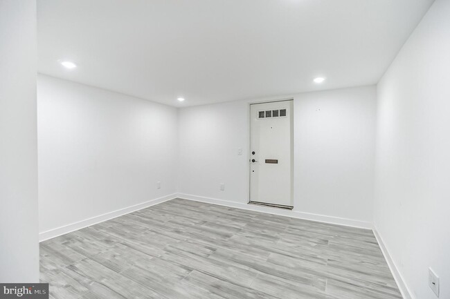 Building Photo - 4844 Duffield St