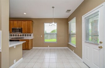 Building Photo - 12138 Canyon Arbor Way