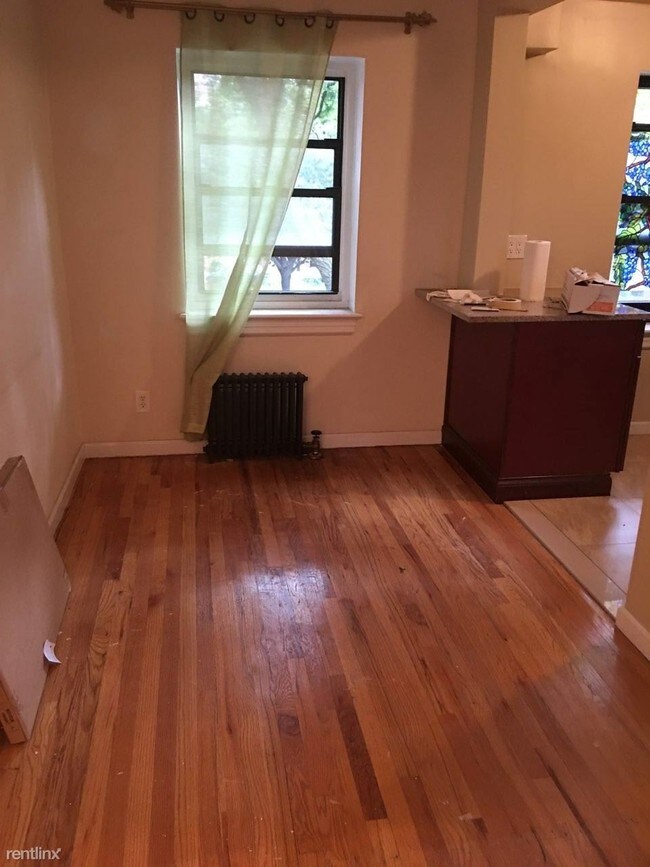 Building Photo - 1 br, 1 bath Apartment - 262 Bay 17th St