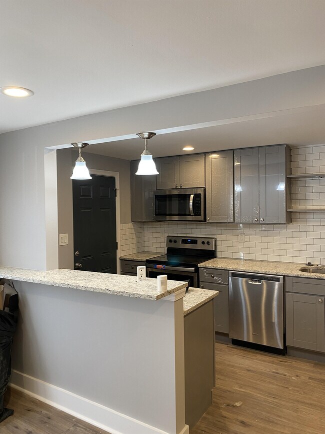 Foto del edificio - 4803 Aberdeen Ave