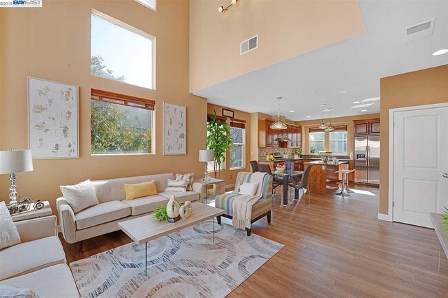 Building Photo - 4329 Somerton Ter