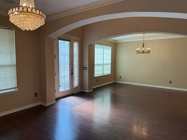 Foto del edificio - Gorgeous 5 bedrooms, 4 bath, 3 car garage single family home in Clermont