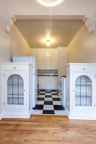Building Photo - Studio, 1 bath Apartment - 3211 SW 10th Ave