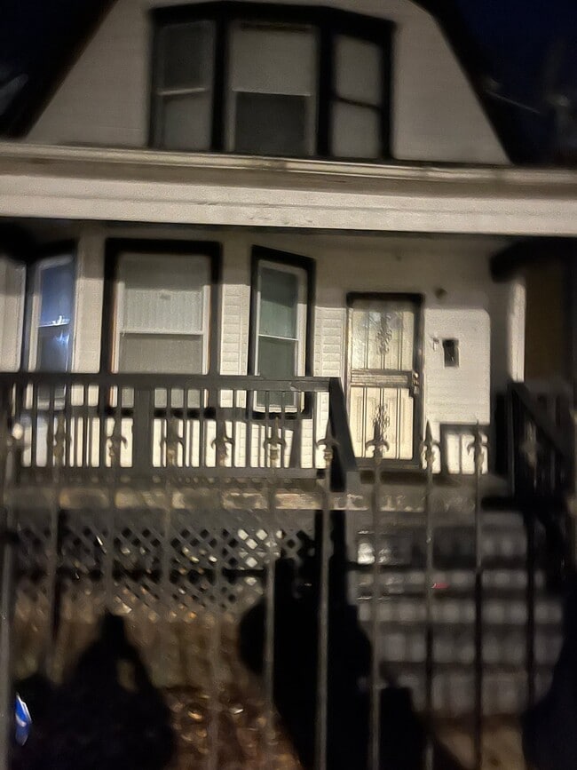 Photo - 6012 S Honore St House