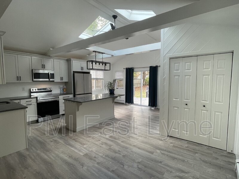 36 Chapel Hill Rd, Montville, CT 06370 House Rental in Montville, CT