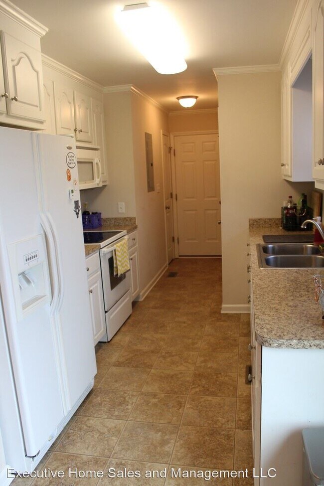 Foto del edificio - 3 br, 2 bath House - 200 Labrador Court