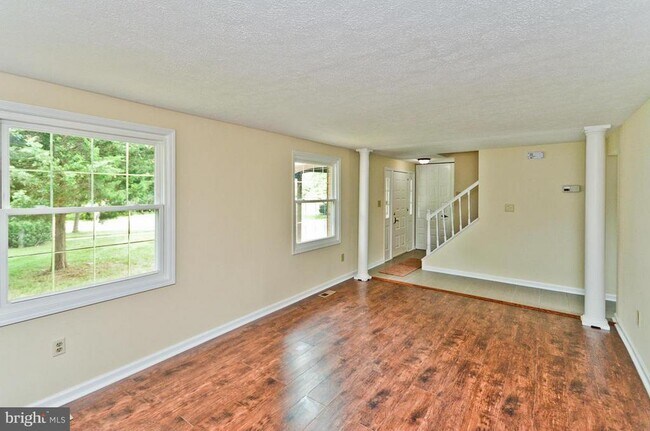 Foto del edificio - 8100 Irwell Ct