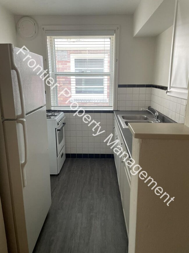 Building Photo - Charming one bedroom apartment