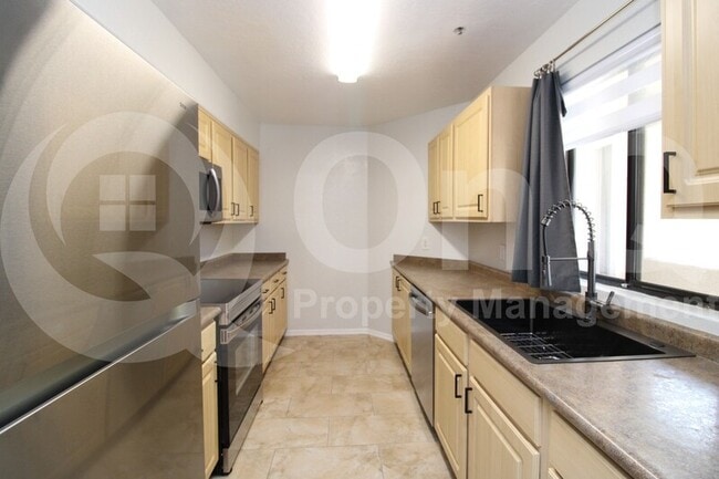 Building Photo - 1287 N Alma School Rd