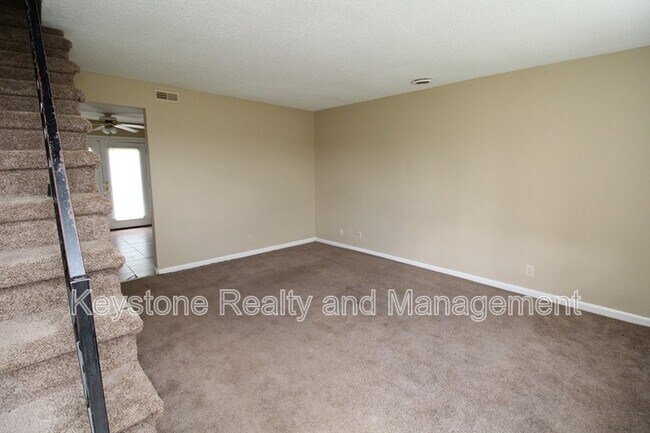 Foto del edificio - 1088-21 Pembroke Oak Grove Rd