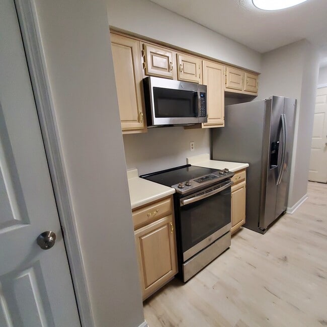 Kitchen - 9107 Lincolnshire Ct