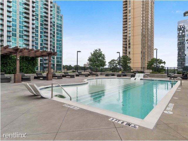 Building Photo - 1 br, 1 bath Condo - 3381 Peachtree Rd NE
