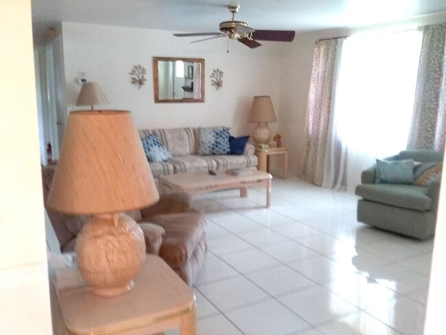 Foto del edificio - January 2024 - 2BR/1.5BA Single Family Hom...