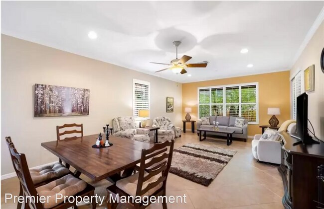 Foto del edificio - 2 br, 2 bath House - 13346 Kent Street