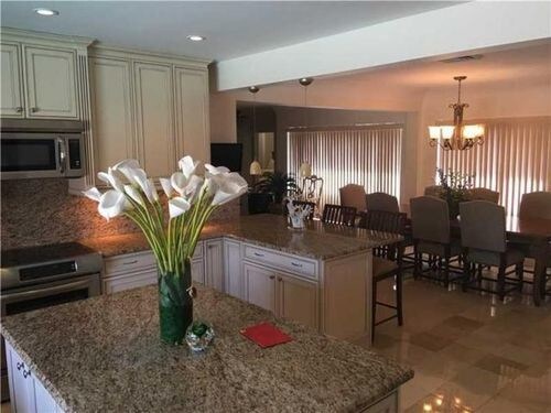 Building Photo - 2455 Del Lago Dr