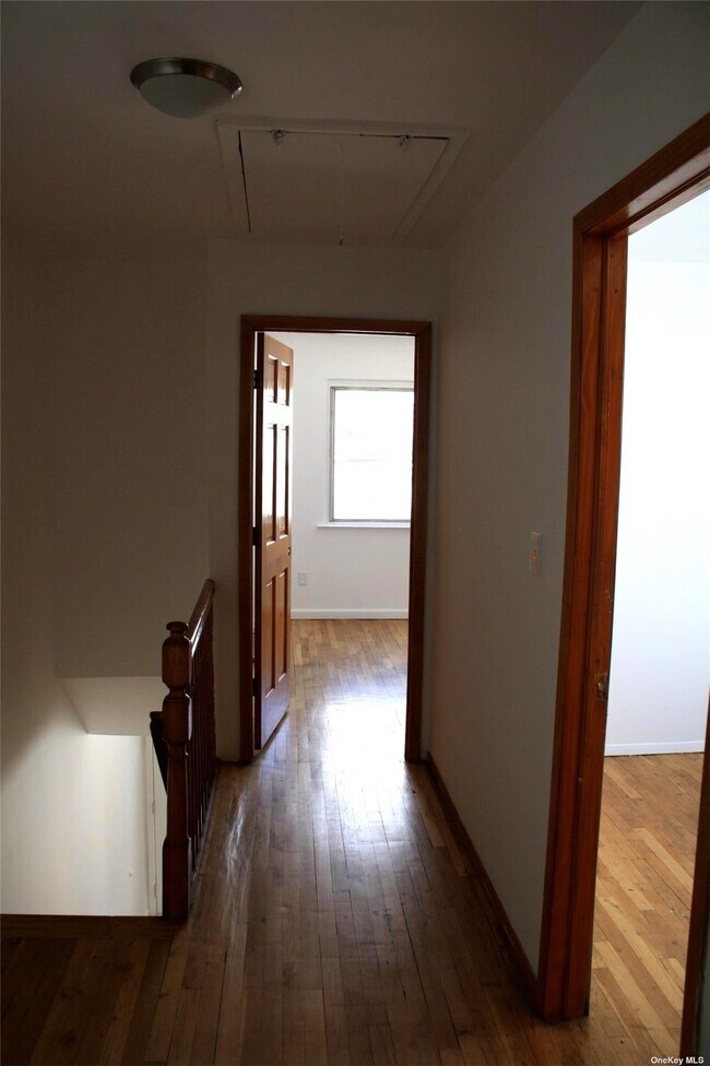 Foto del edificio - 9-27-27 124th St