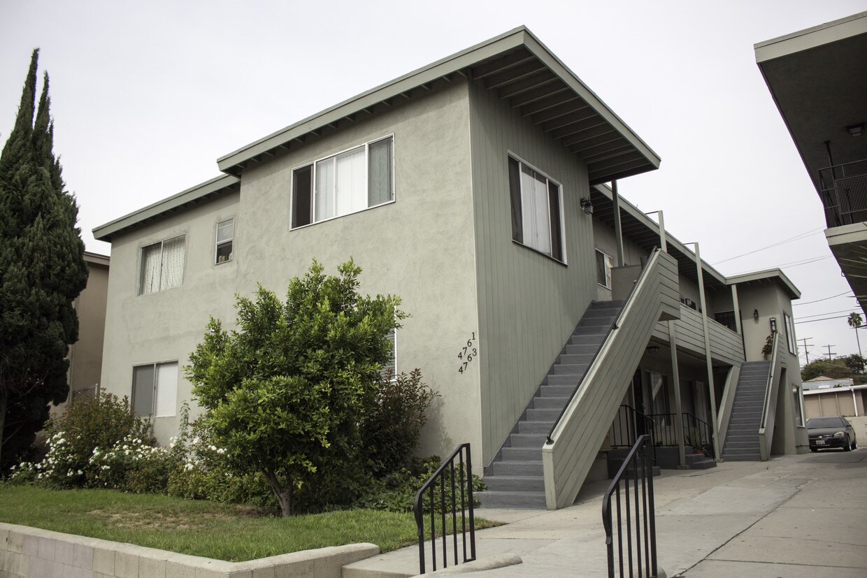 Primary Photo - 4757 San Vicente Blvd