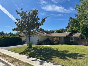 Building Photo - 3237 Amber Dr