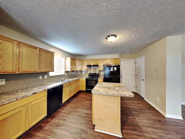 Building Photo - 7162 Wilmar Dr