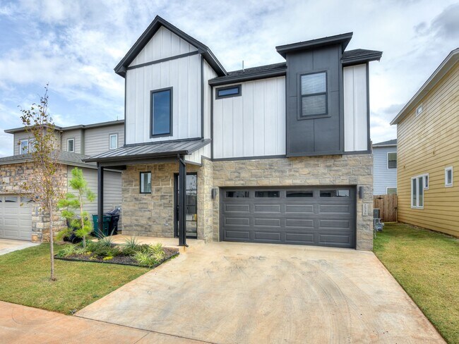 Foto del edificio - Beautiful New Construction Home in Edmond/...