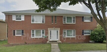 Building Photo - 3800 N 76th St