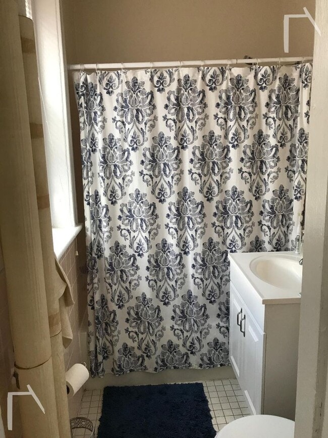 Building Photo - 9/1 Charming 2BR condo located near Allsto...