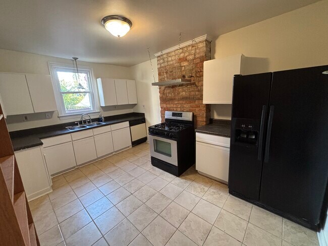 Foto del edificio - 1509 Floyd Ave