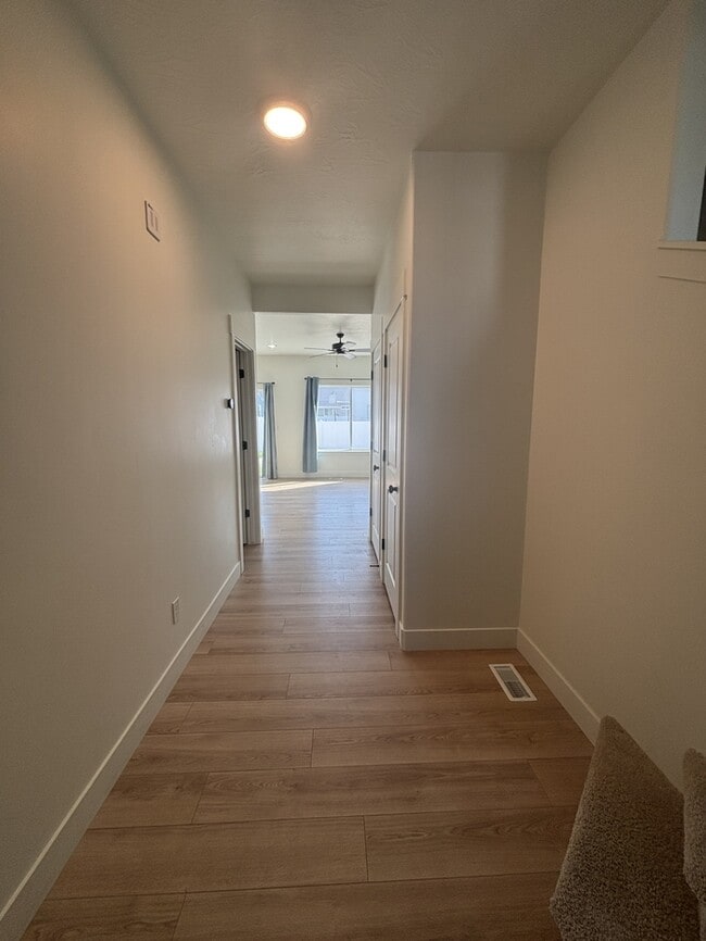 Building Photo - 3770 N Cuade St