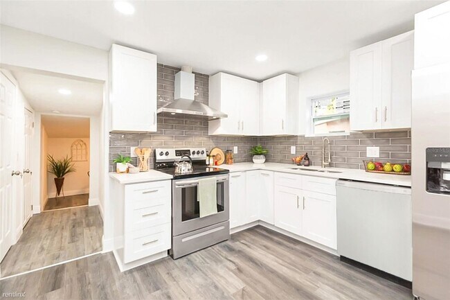 Building Photo - 3 br, 2 bath House - 502 E Cluster Avenue