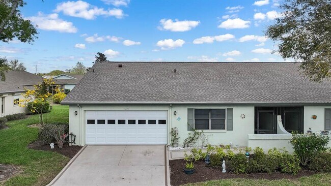 Building Photo - 1415 Langley Dr