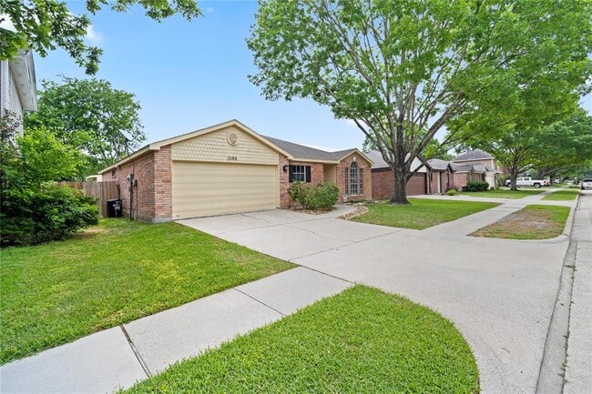 Building Photo - 23418 Summer Pine Dr