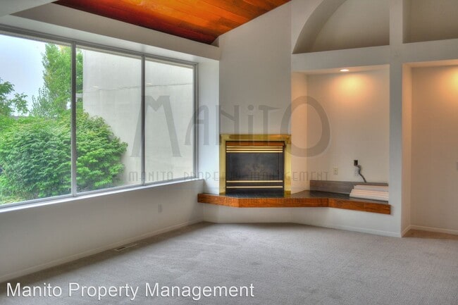 Building Photo - 3 br, 2 bath House - 3313 E 12th Avenue
