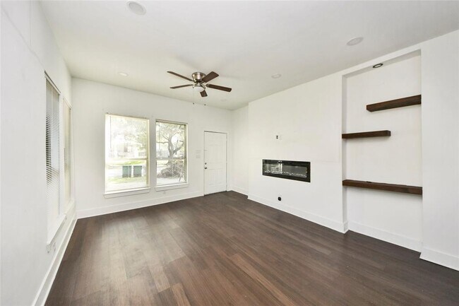 Foto del edificio - 4720 McKinney St