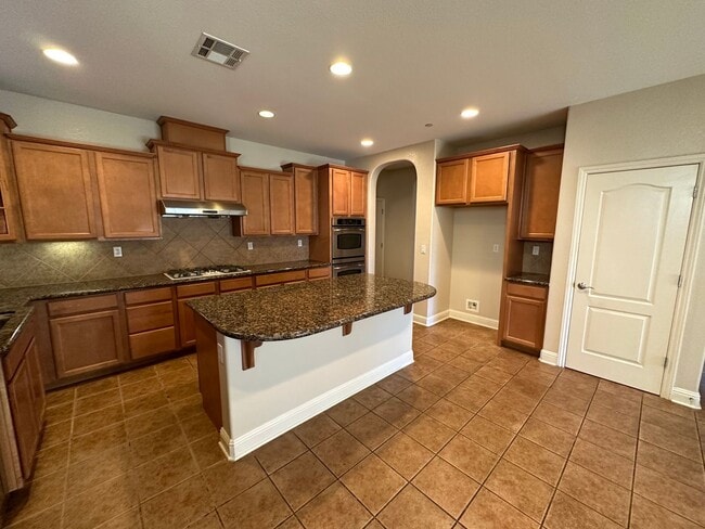 Foto del edificio - 3245 Pillsbury Rd