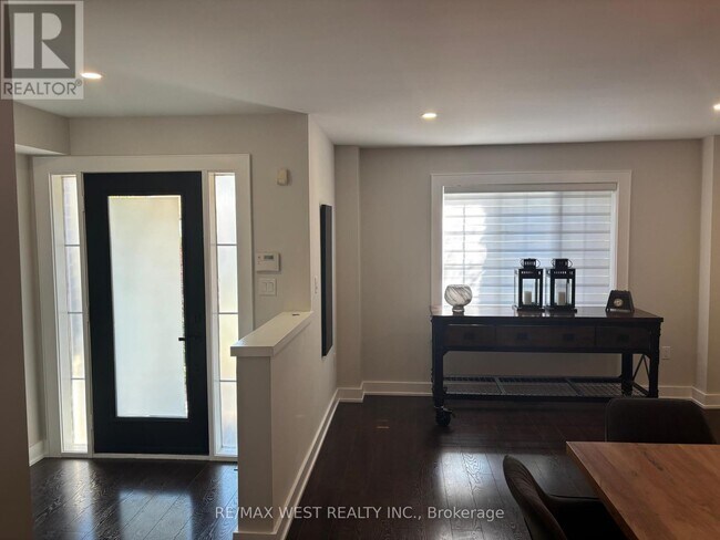 Building Photo - 10 Villa Antica Dr