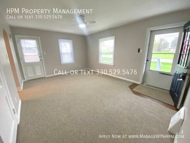 Building Photo - Welcome to 3215 Perrydale in Uniontown