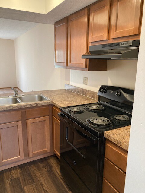 Foto del edificio - 6020 Godown Rd