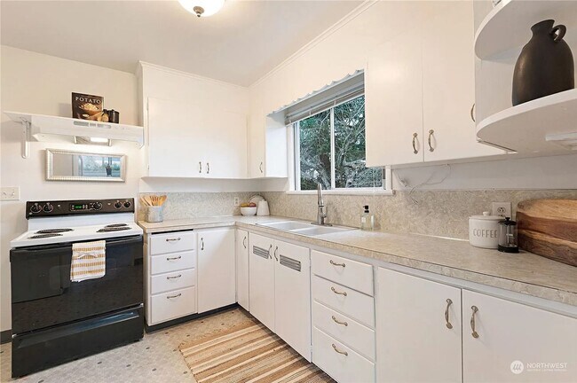 Foto del edificio - Amazing Richmond Beach Retreat 2bd 2ba