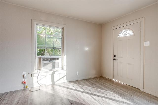 Foto del edificio - 705 N Wood St