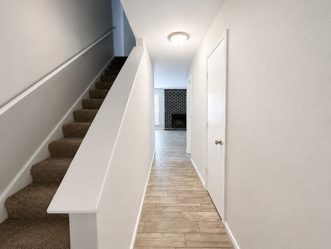 Foto del edificio - 7716-7718 Sable Lane
