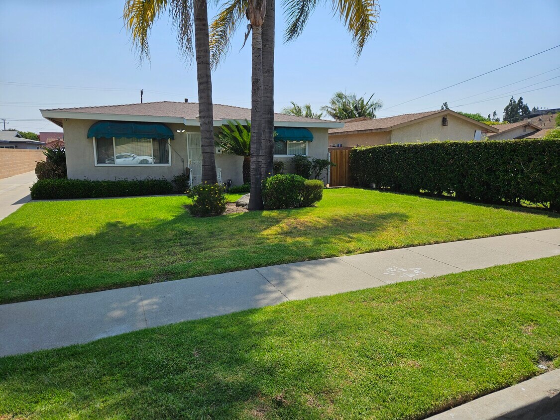 Foto principal - 13852 Milton Ave