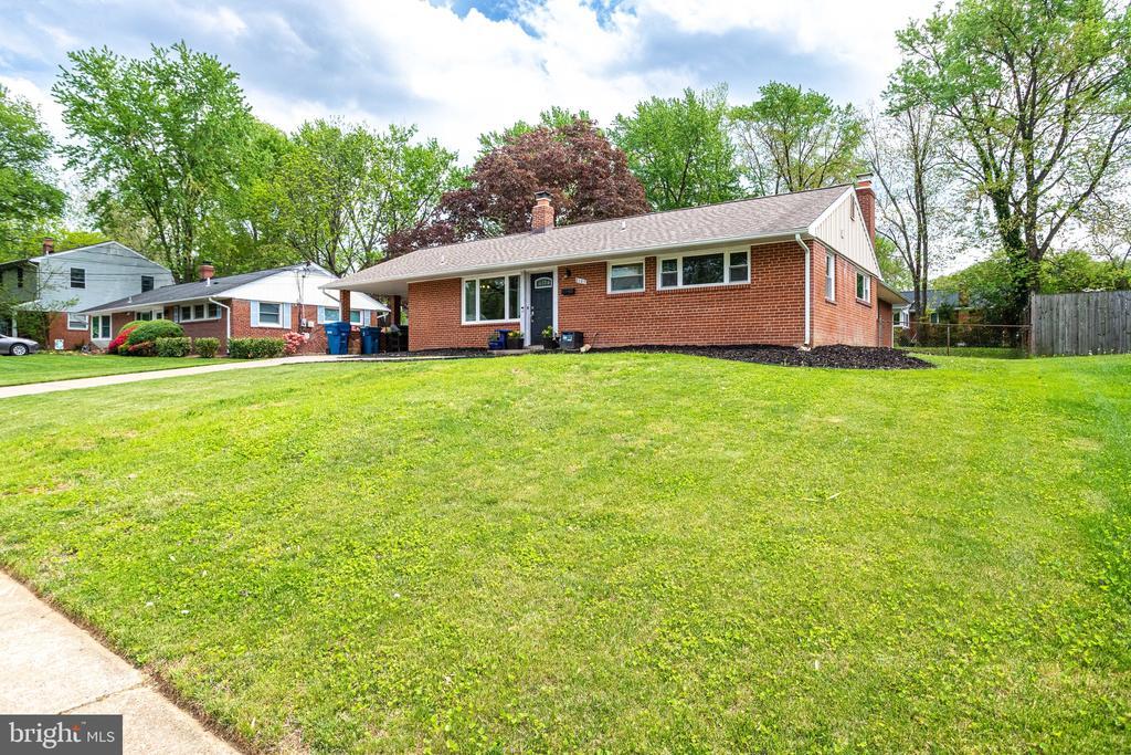 8107 Bullock Ln, Springfield, VA 22151 House Rental in Springfield