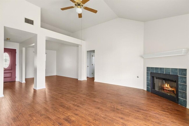 Building Photo - 106 Wisteria Dr