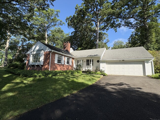 Building Photo - 35 Marwick Manor