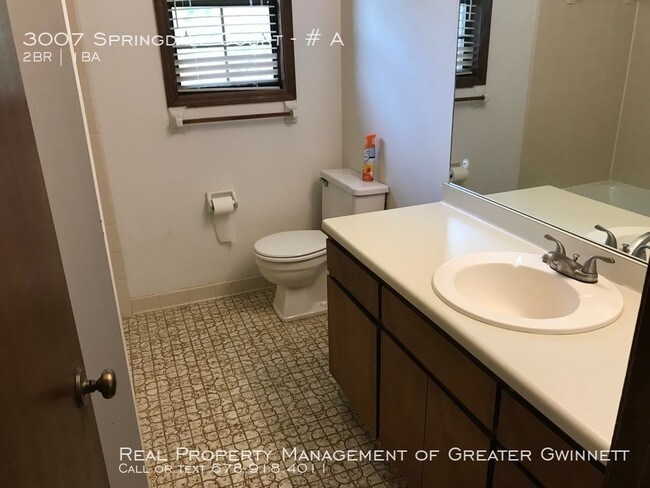 Foto del edificio - Beautiful 2 Bedroom Duplex in Great Location