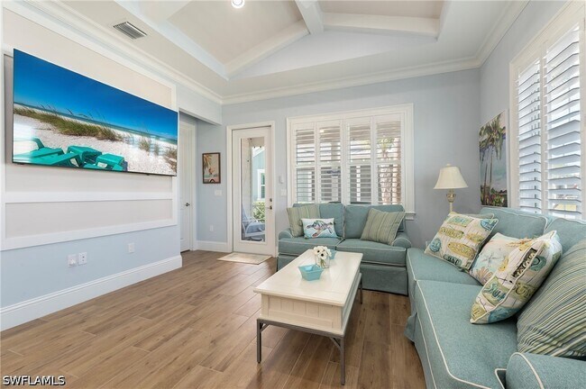 Foto del edificio - 7270 Saona CT