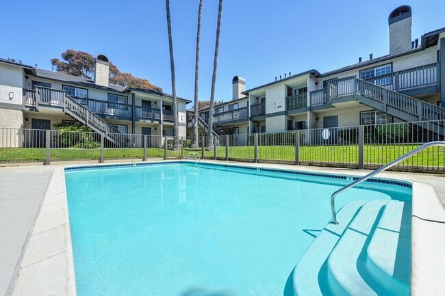 Building Photo - Elan Sandcastle Shores