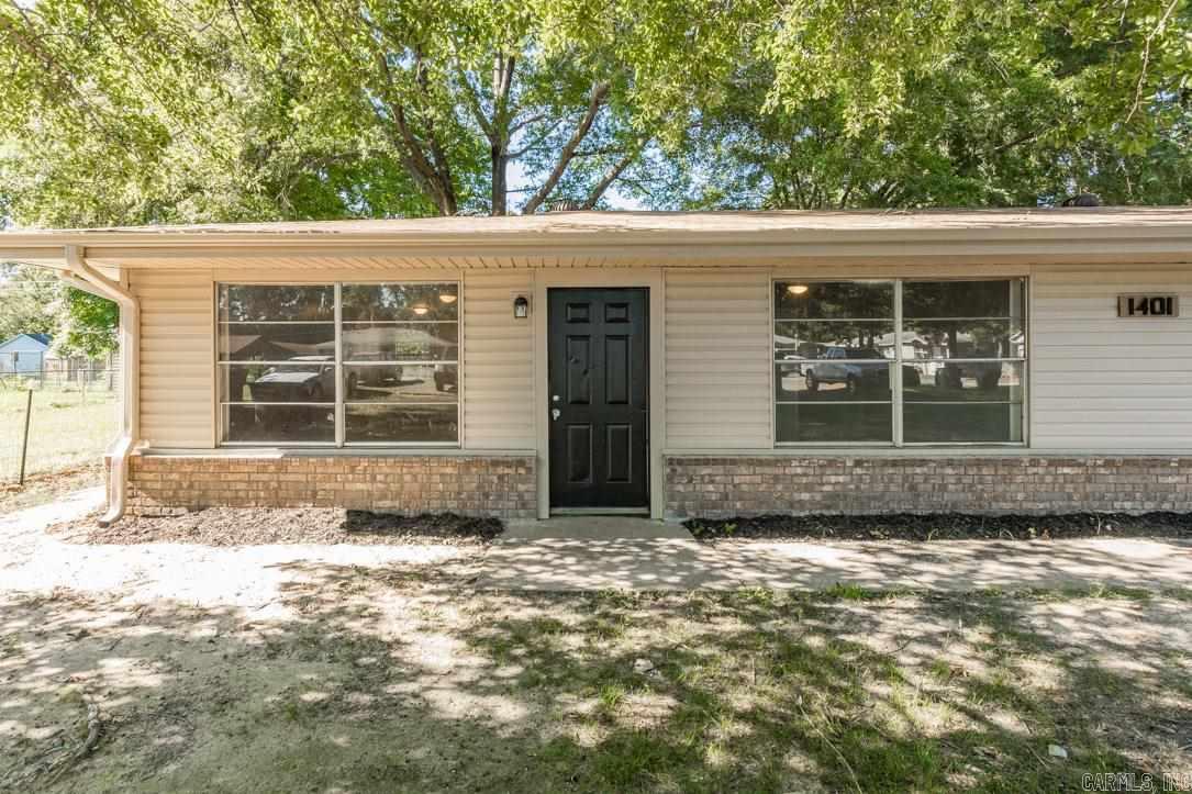 Foto principal - 1401 Plummer St