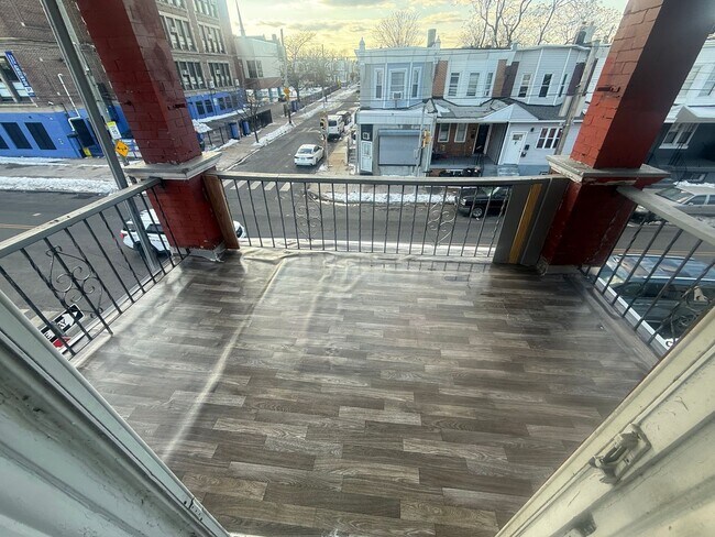 Building Photo - Bright & Spacious 3BR Apartment – Ideal for Relaxing or Entertaining