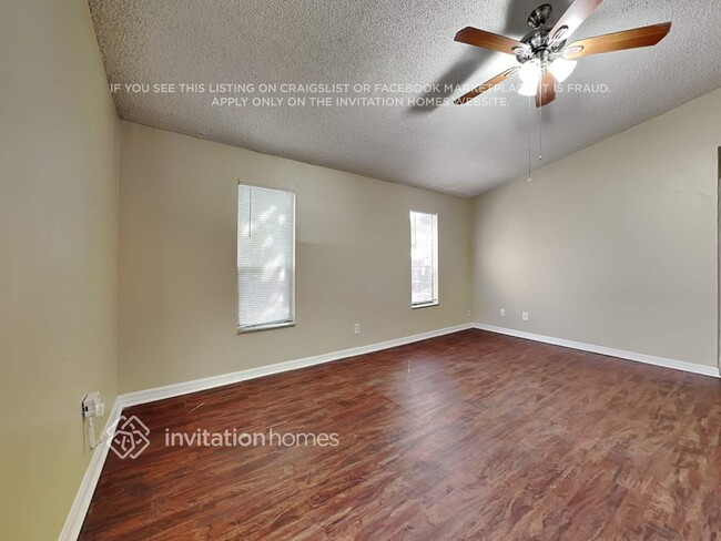 Building Photo - 2431 SW 87th Terrace